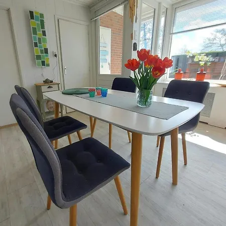 Semesterbostad Retreat In Sint Maartenszee *