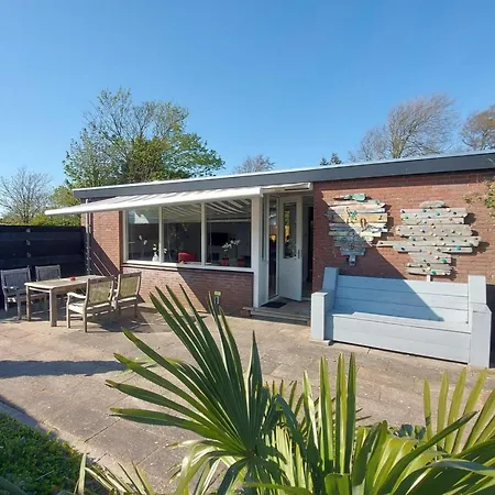 For 4 Guest Holiday home Sint Maartensvlotbrug