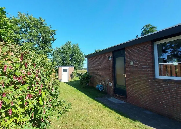 Retreat In Sint Maartenszee * Sint Maartensvlotbrug